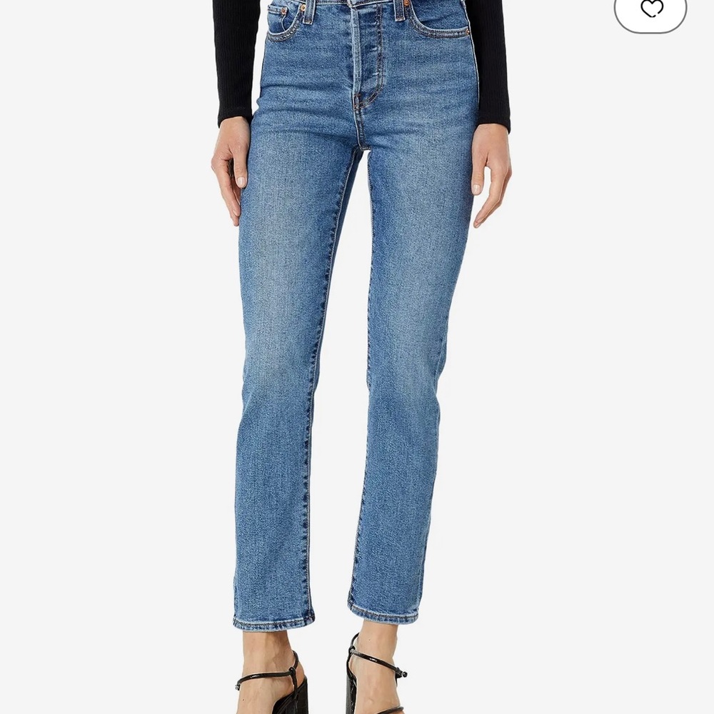 Levi’s Wedgie Straight Leg Jeans Blue NWT 33 non smoking home